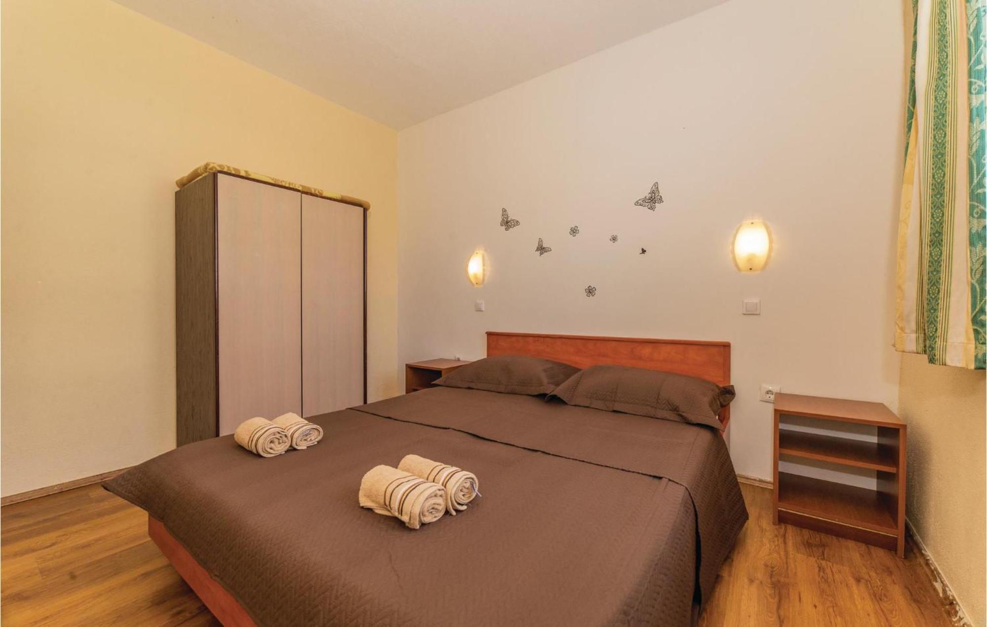 Pet Friendly Apartment In Biograd With Kitchen 비오그라드나모루 외부 사진