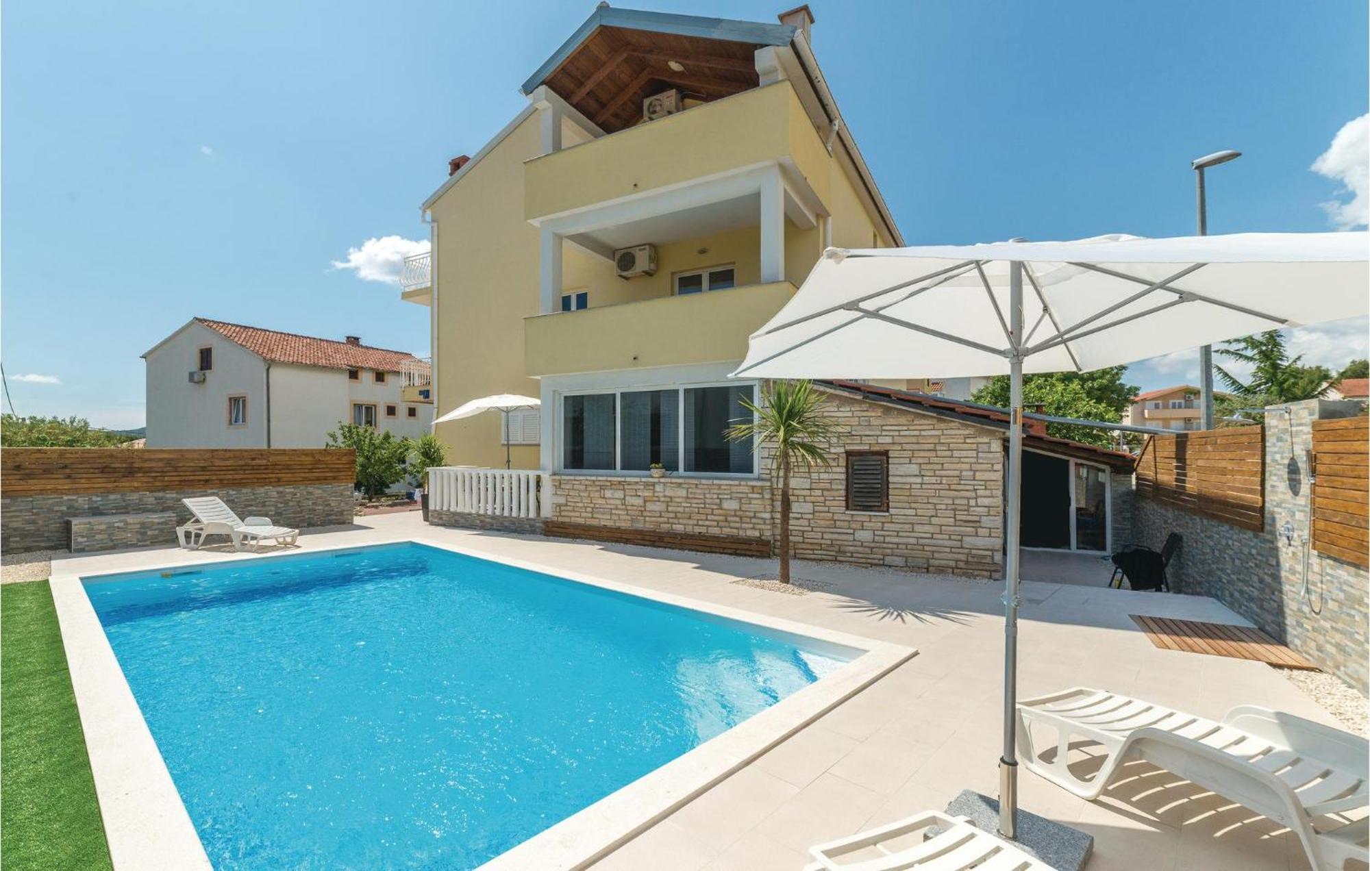 Pet Friendly Apartment In Biograd With Kitchen 비오그라드나모루 외부 사진
